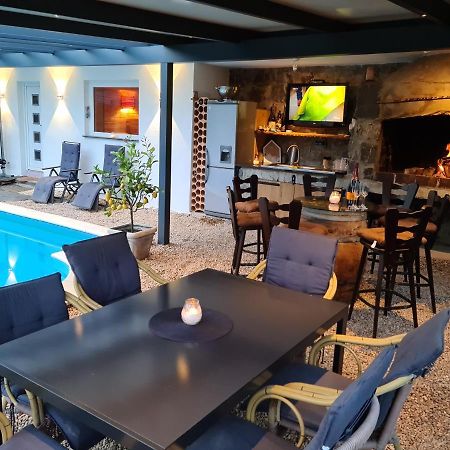 Wellness Apartments Sophienhoehe Am Pool Mechernich Ngoại thất bức ảnh
